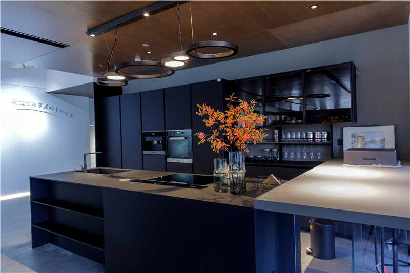 1530255793305077.jpg AY2A0291.jpg