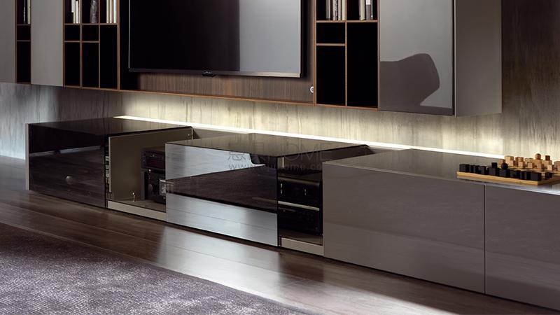 N.C. GROUND CASE 電視柜