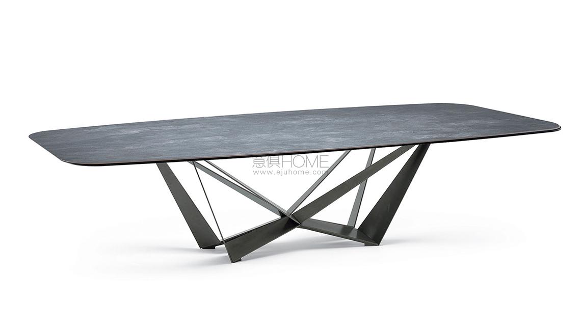 Skorpio Keramik長(zhǎng)餐桌