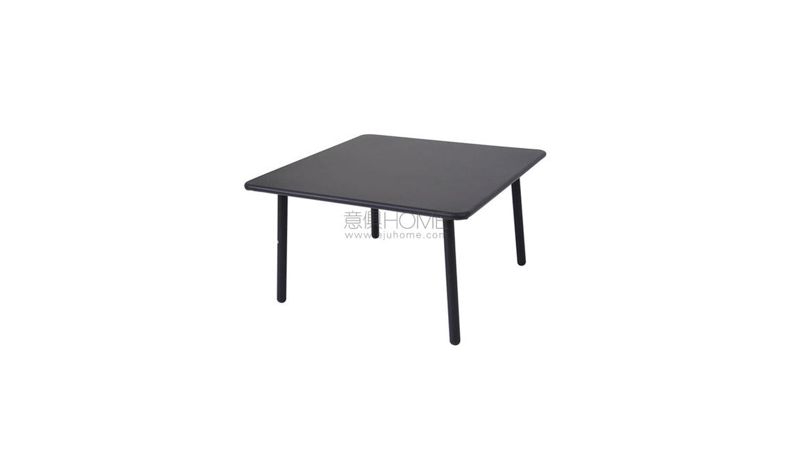 Darwin戶(hù)外茶幾