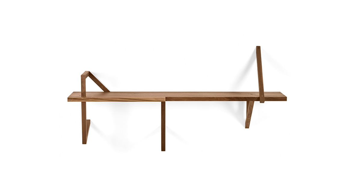 Taidgh Shelf D書架