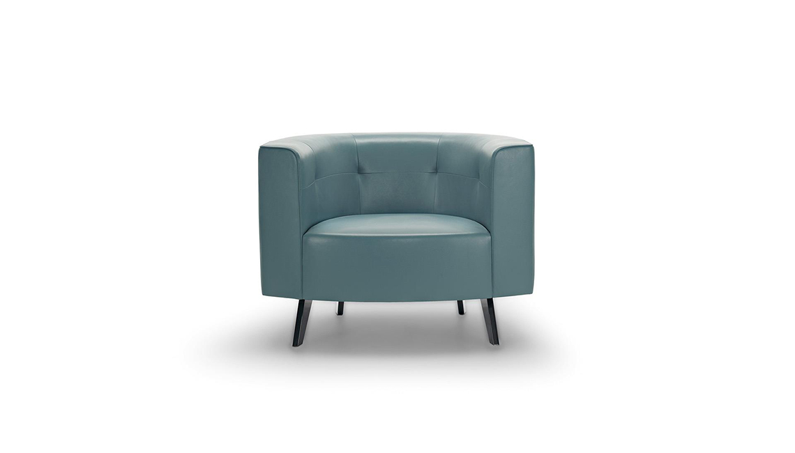 Poltrona ovale Black & More扶手椅