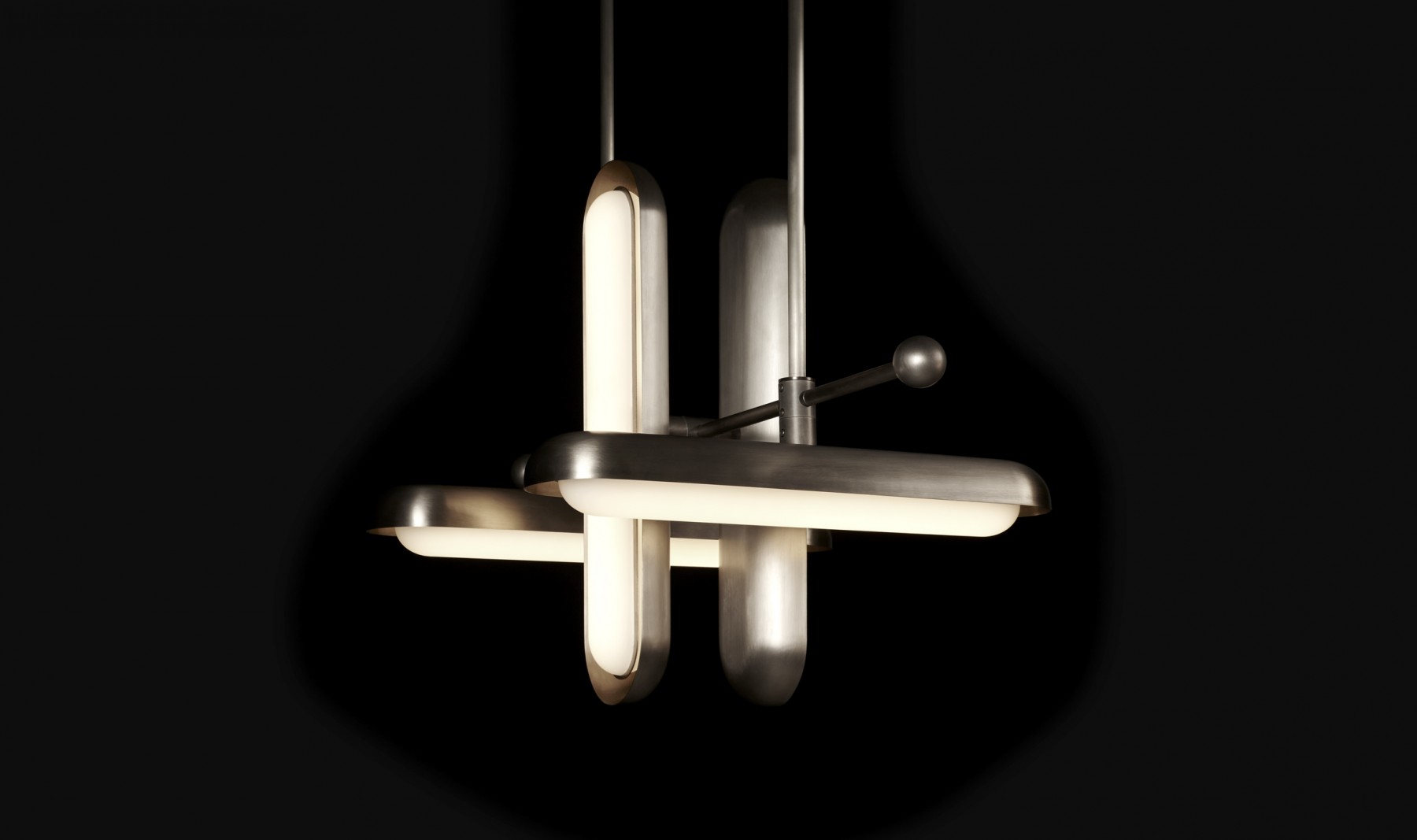 CIRCUIT 4 ALTERNATING 吊燈