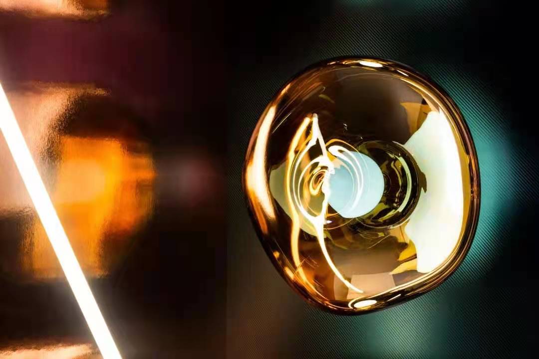 Tom Dixon熔巖燈 | 燙破黑夜的“煉金術士”