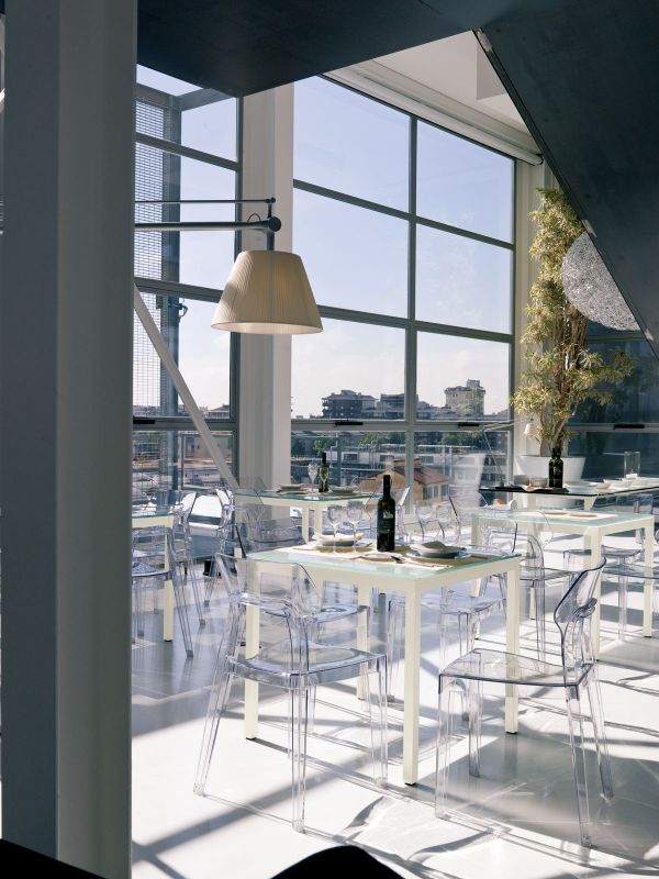 DIESIS OUTDOOR 桌子