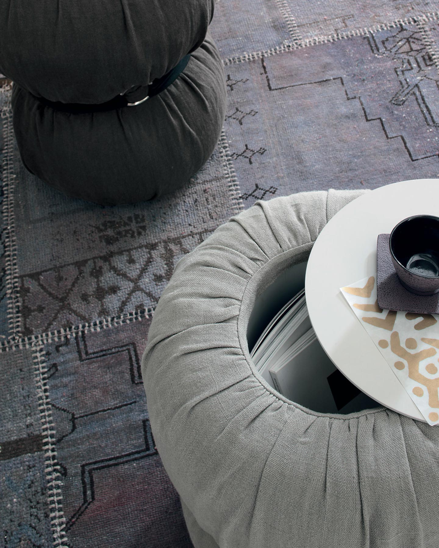 Gruppo TomasellaGUCCINO邊幾