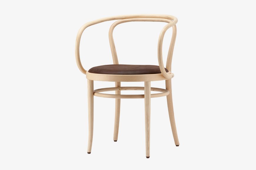 209 P BENTWOOD ARMCHAIR 餐椅