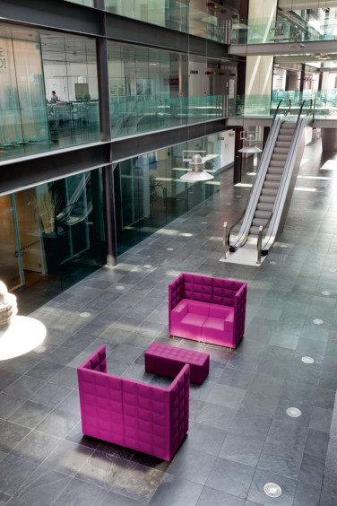 kastelKuadra top沙發